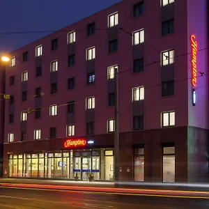 Hampton By Hilton Center Отель